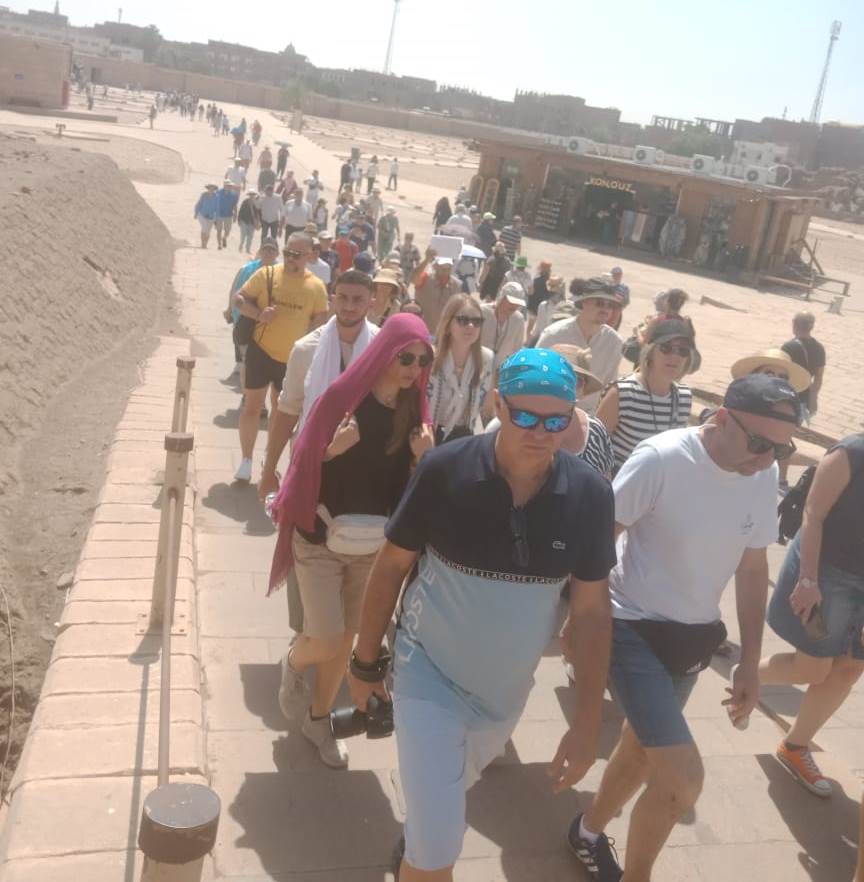 الأفواج السياحية الأفواج السياحية