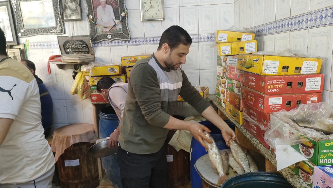أقدم محال لبيع الأسماك المملحة