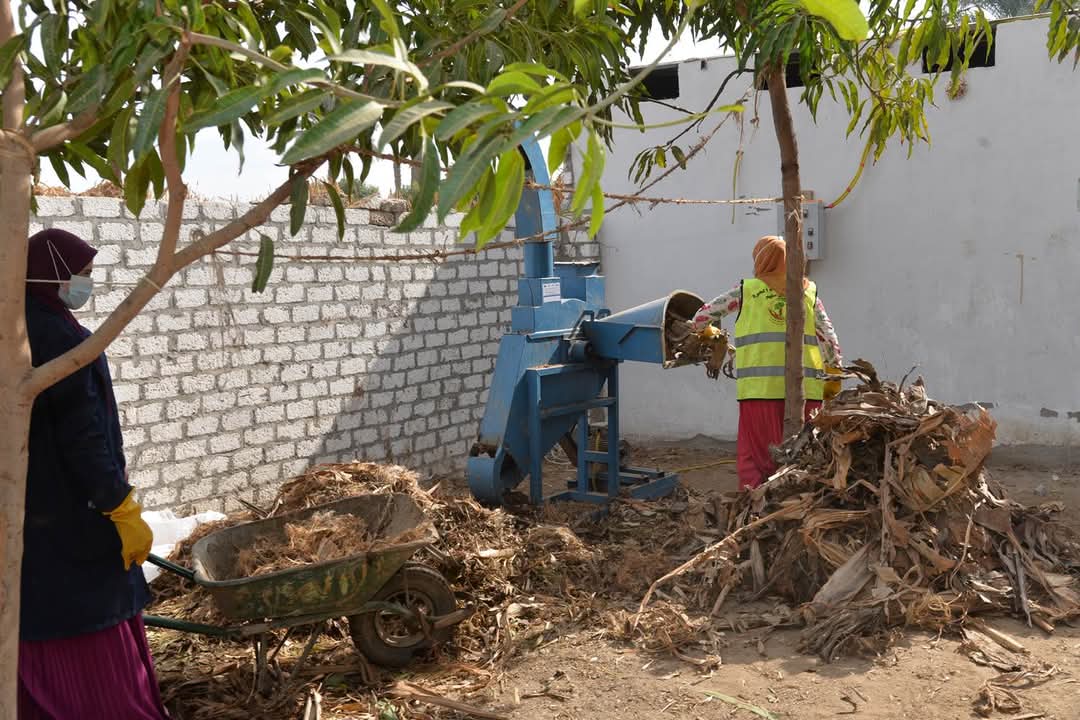 دعم الحرف والصناعات الصغيرة أولويّة للتنمية فى أسيوط (1)