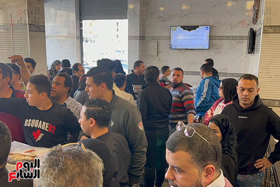 زبائن-في-محلات-الفسيخ-في-نبروه زبائن-في-محلات-الفسيخ-في-نبروه