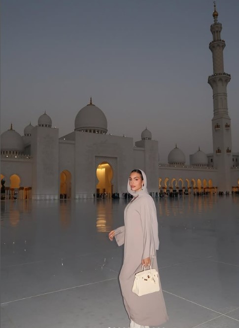 جورجينا صديقة كريستيانو جورجينا صديقة كريستيانو