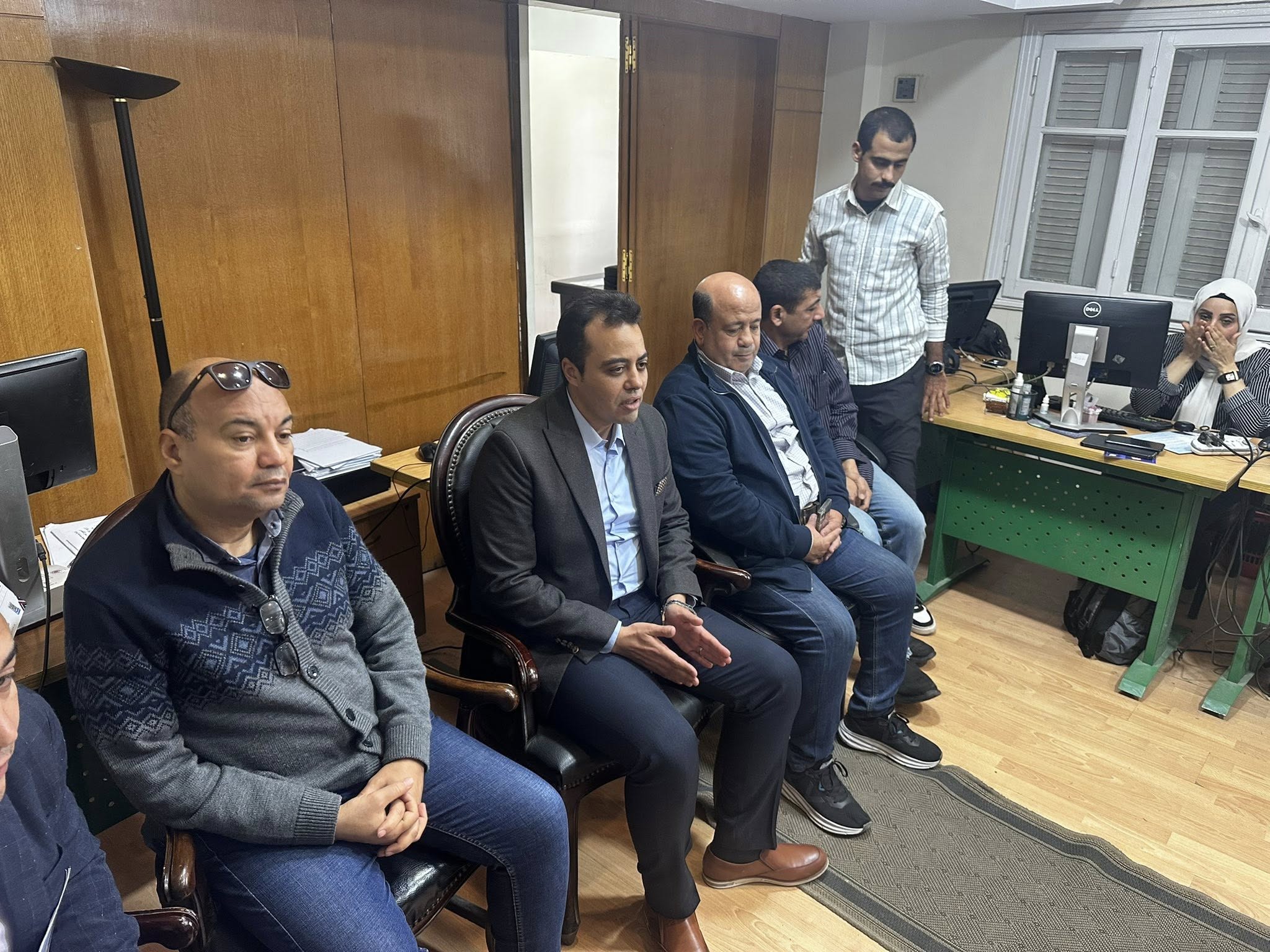 جولة الزميل محمد السيد بعالم المال (5)