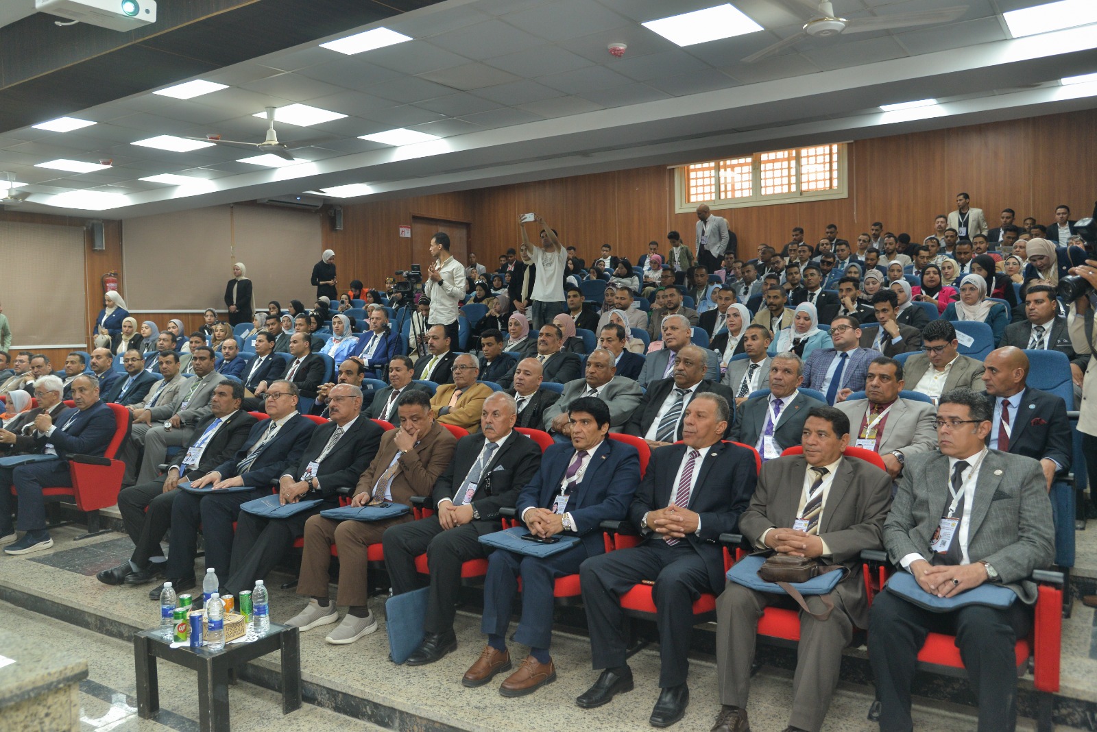 فعاليات المؤتمر العلمي الثالث لشباب الباحثين (2)