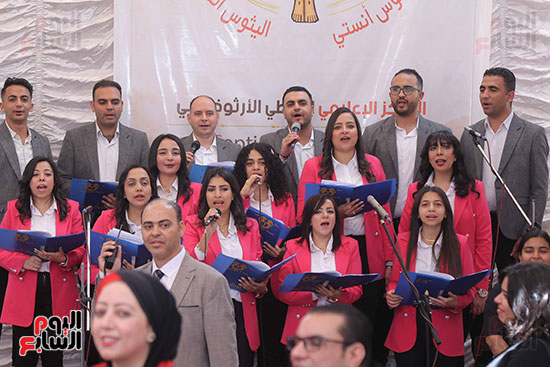 استقبال البابا تواضروش للمهنئين (1)