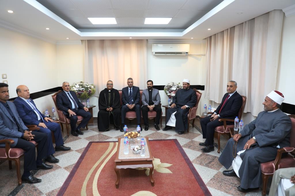 جانب من تقديم التنهئة