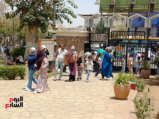 _إقبال-المواطنين-على-الحديقة- _إقبال-المواطنين-على-الحديقة-