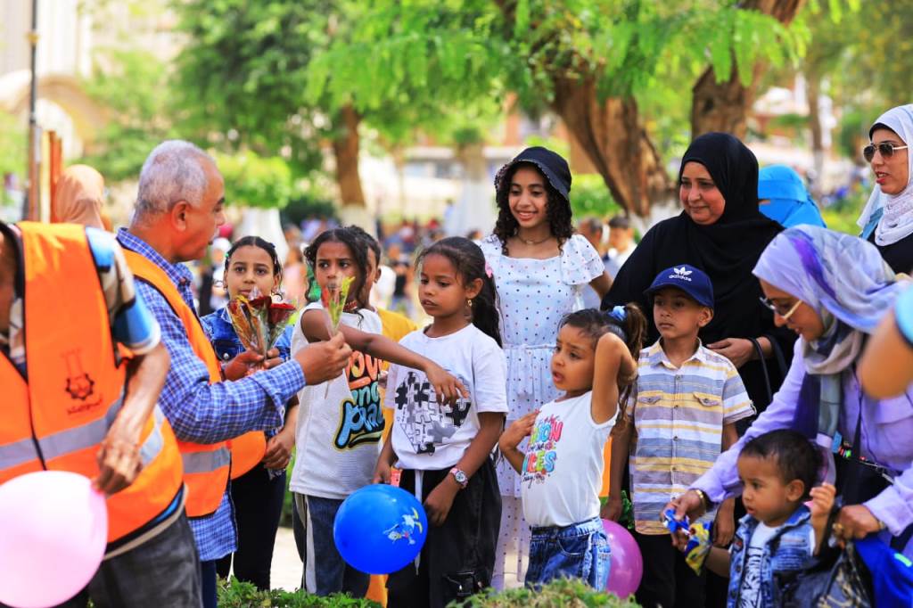 الأطفال فى شم النسيم الأطفال فى شم النسيم