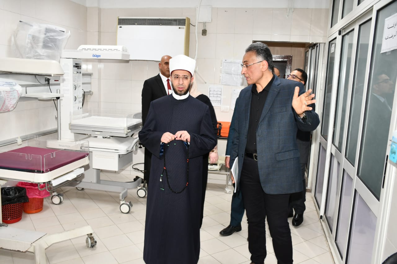 جولة وزير الأوقاف يمستشفى الدعاة
