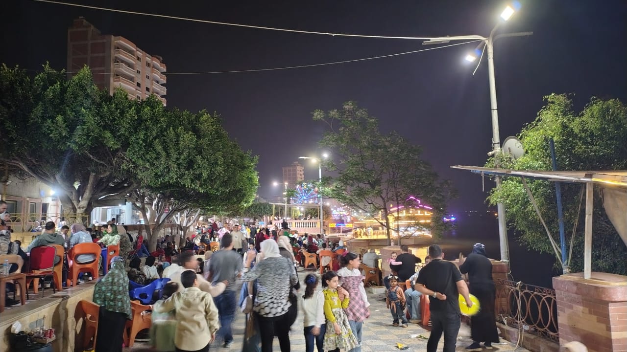 توافد كبير على حديقة الاسرة والطفولة