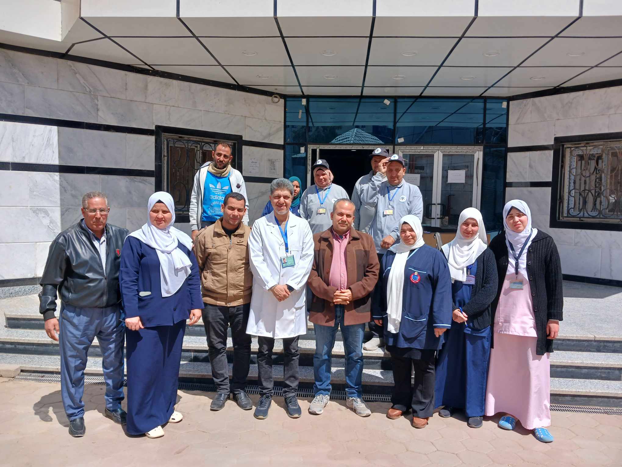 الطاقم الطبى بالمستشفى الطاقم الطبى بالمستشفى