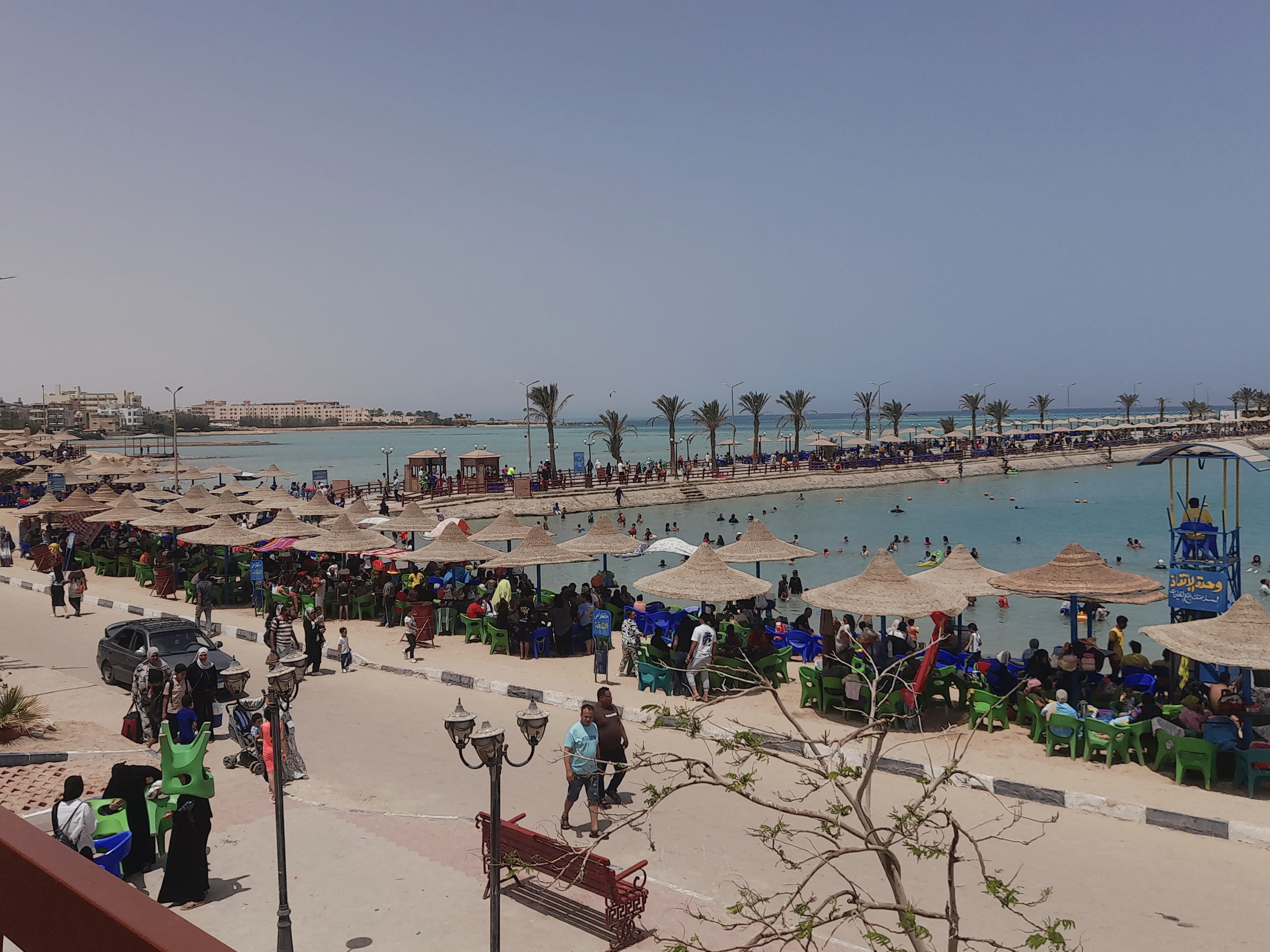 شاطئ العائلات بالغردقة 