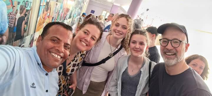 سيلفي فرحة المصريين والألمان بالأقصر