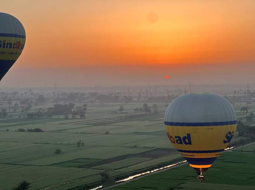 البالونات الطائرة فى سماء الأقصر تزامناً مع إحتفالات شم النسيم