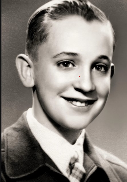 فى طفولته فى طفولته