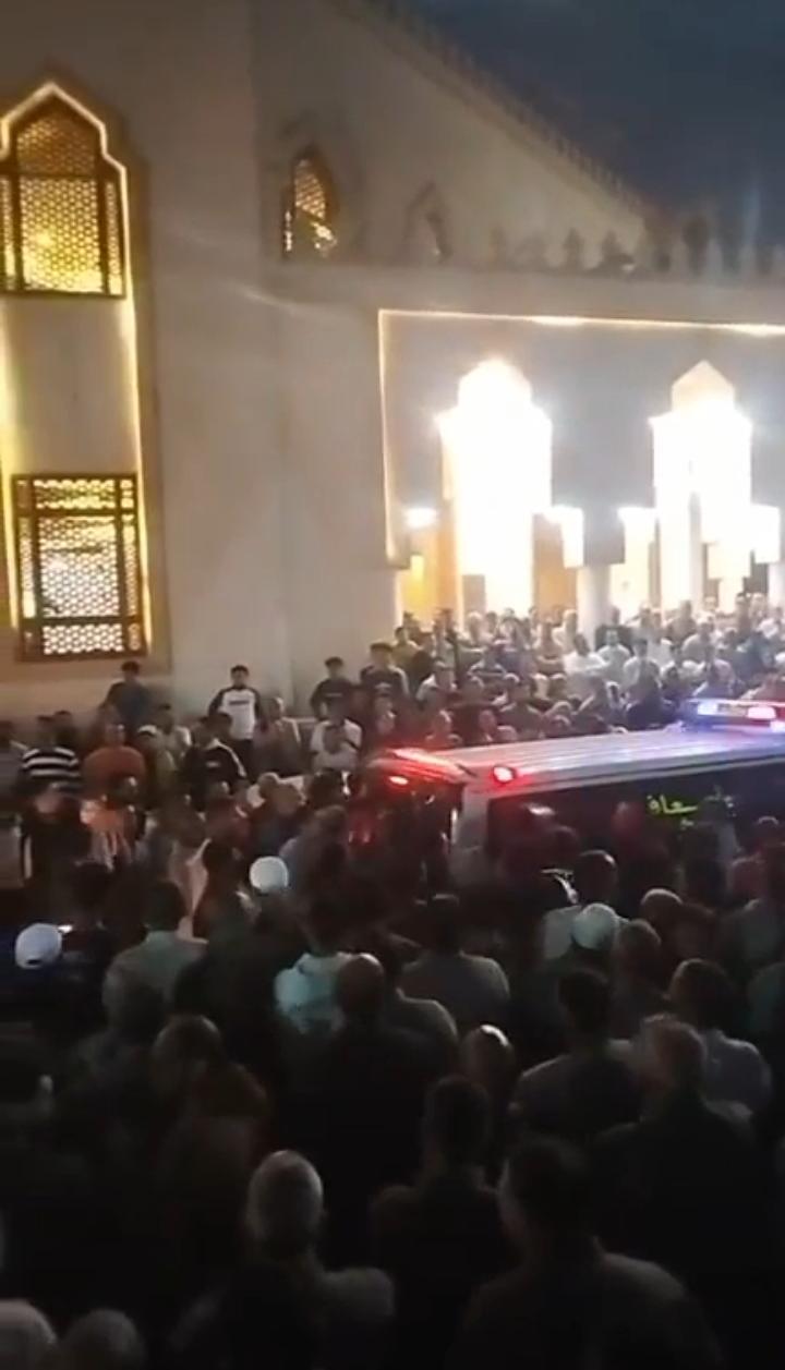 جانب من الجنازة جانب من الجنازة