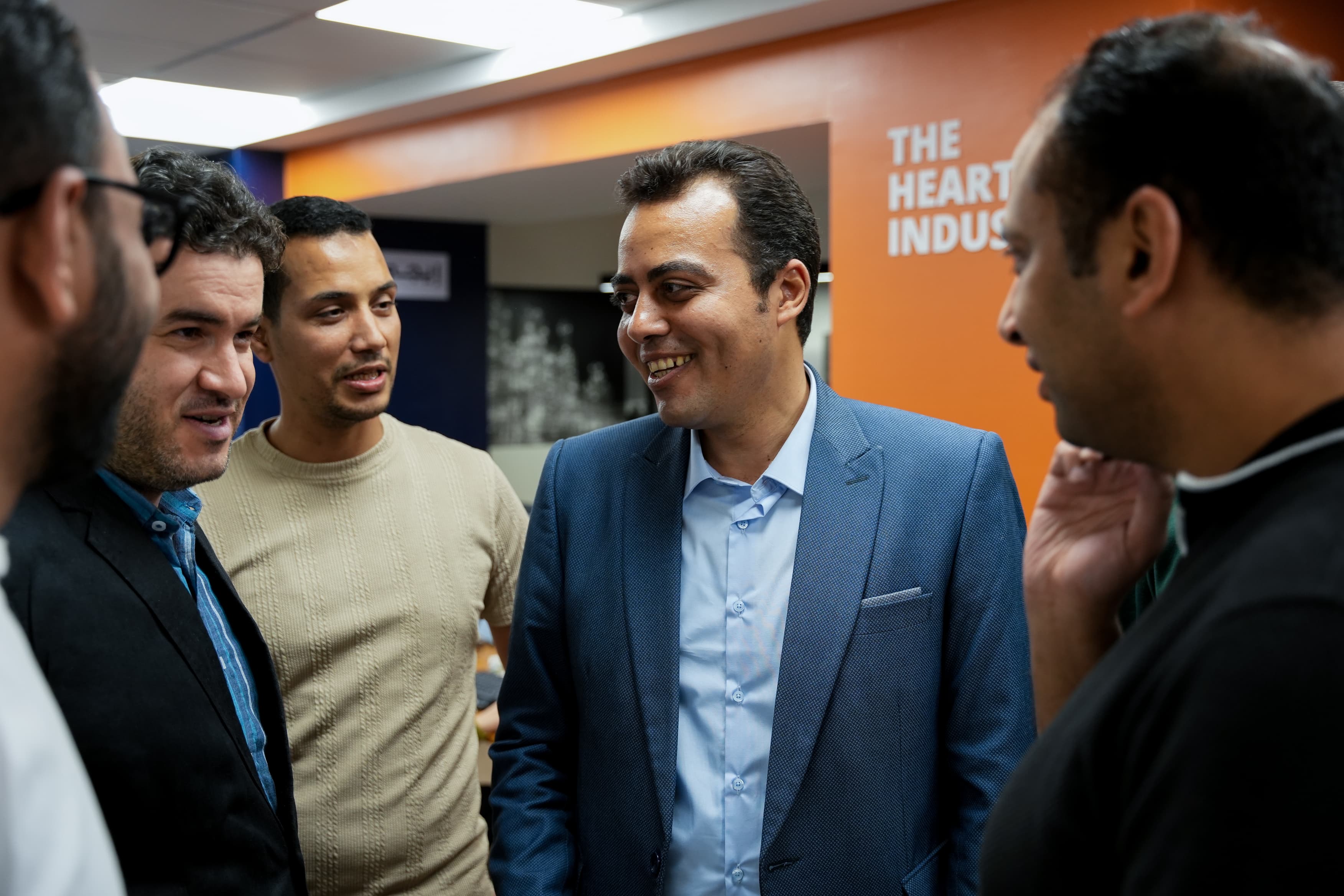 محمد السيد الشاذلى في جولة بموقع  إيجي إن (9)