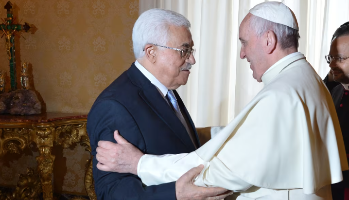 بابا الفاتيكان والرئيس الفلسطينى