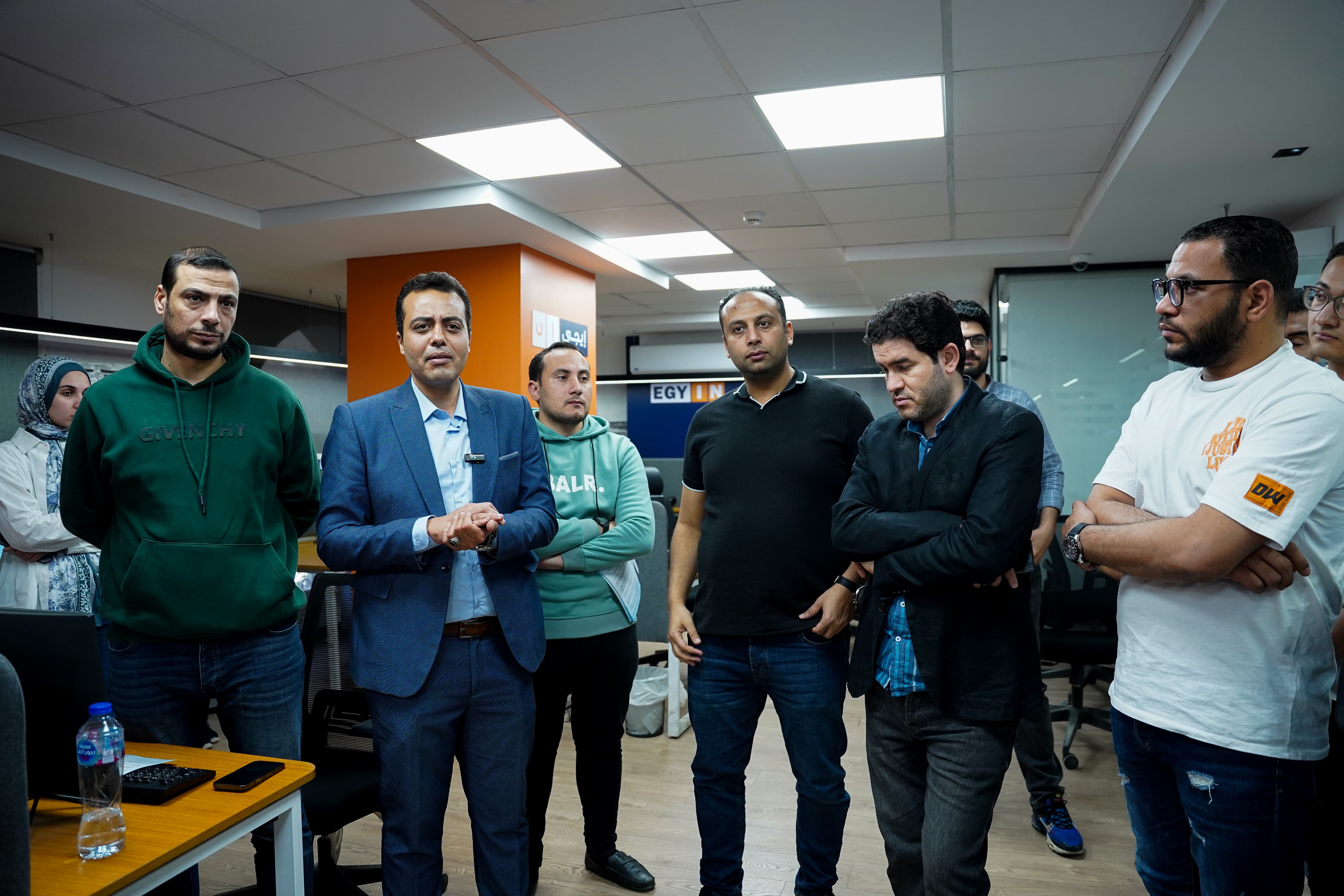 محمد السيد الشاذلى في جولة بموقع  إيجي إن (1)