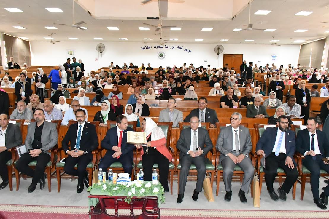 مؤتمر البحوث الطلابية بكلية الزراعة مؤتمر البحوث الطلابية بكلية الزراعة