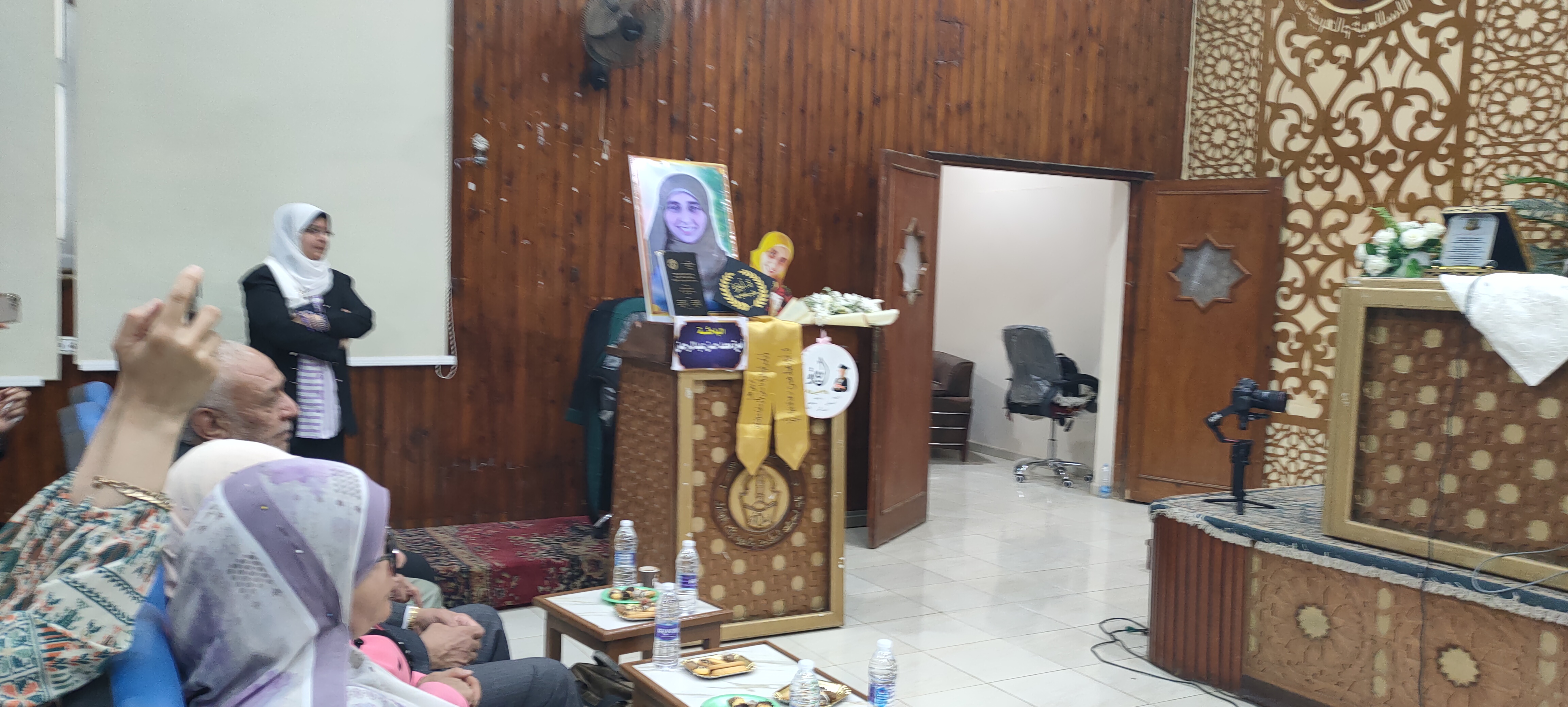 اميرة أعدّت رسالتها كاملة رغم المعاناة اميرة أعدّت رسالتها كاملة رغم المعاناة
