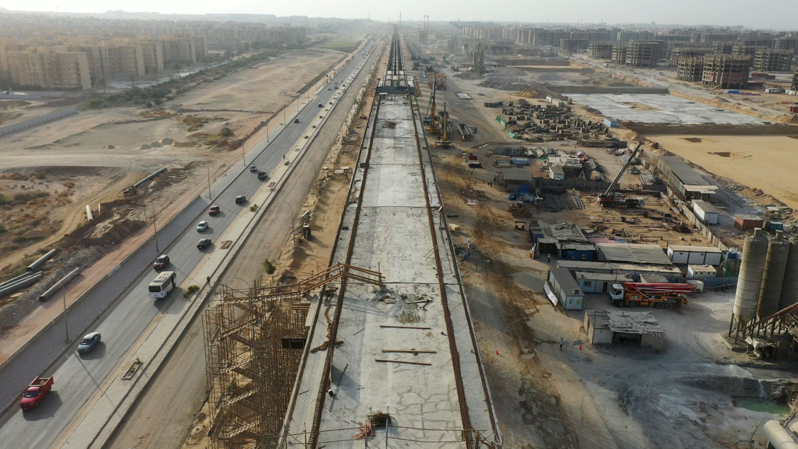 القطار يمر اعلى كوبري القطار يمر اعلى كوبري