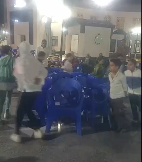 لعبة الكراسي للأطفال بحديقة الخالدين 