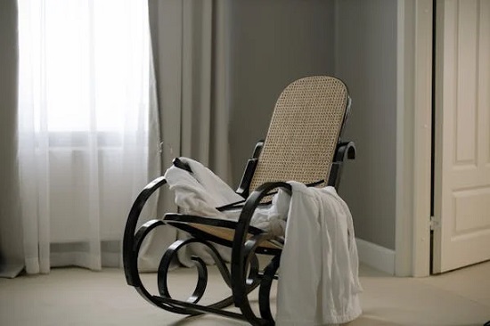 كرسي هزاز أنيق