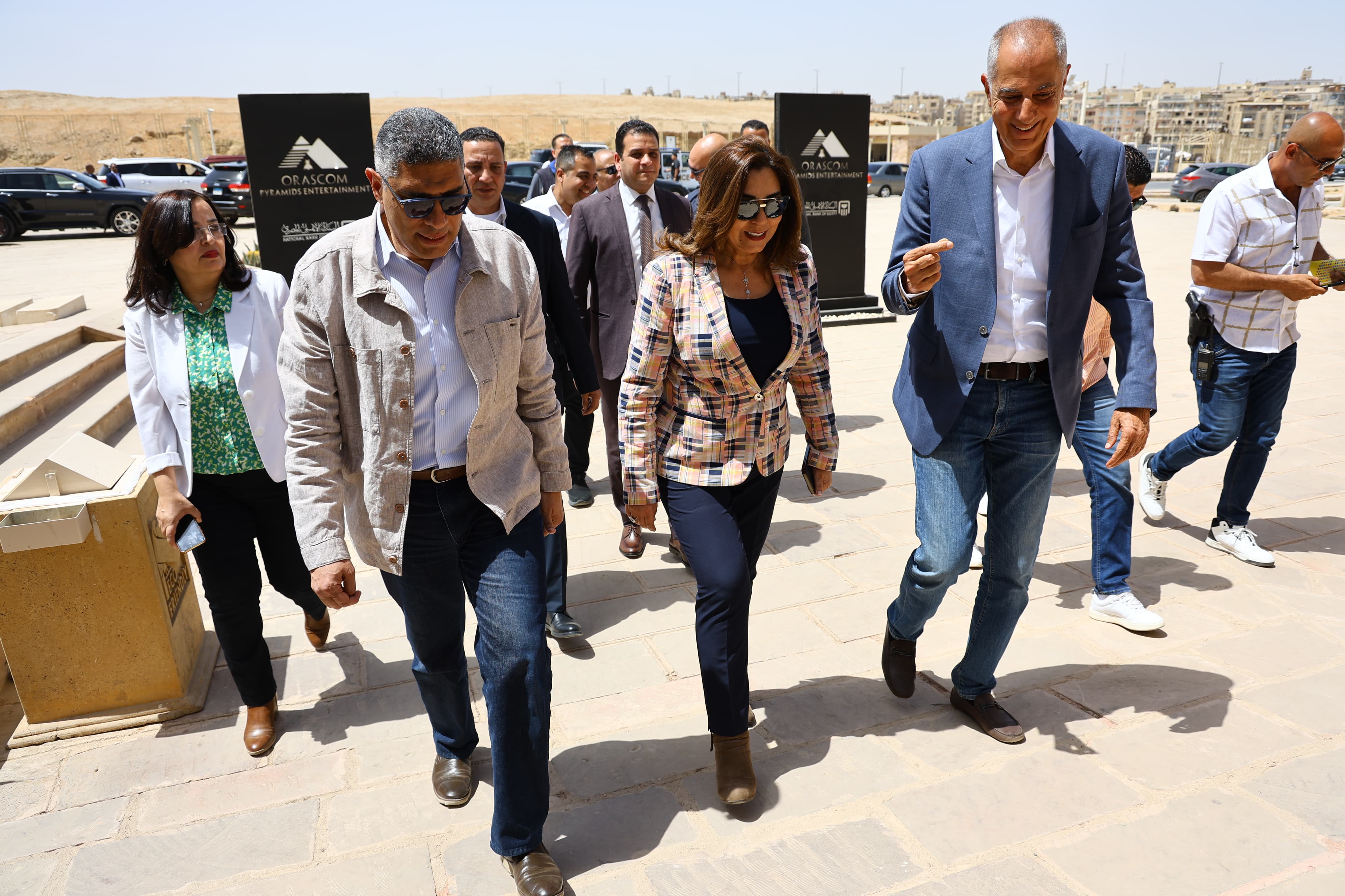 وزيرة التنمية المحلية خلال الجولة وزيرة التنمية المحلية خلال الجولة