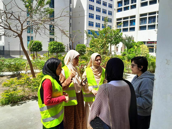طلاب الجامع خلال الحملة طلاب الجامع خلال الحملة