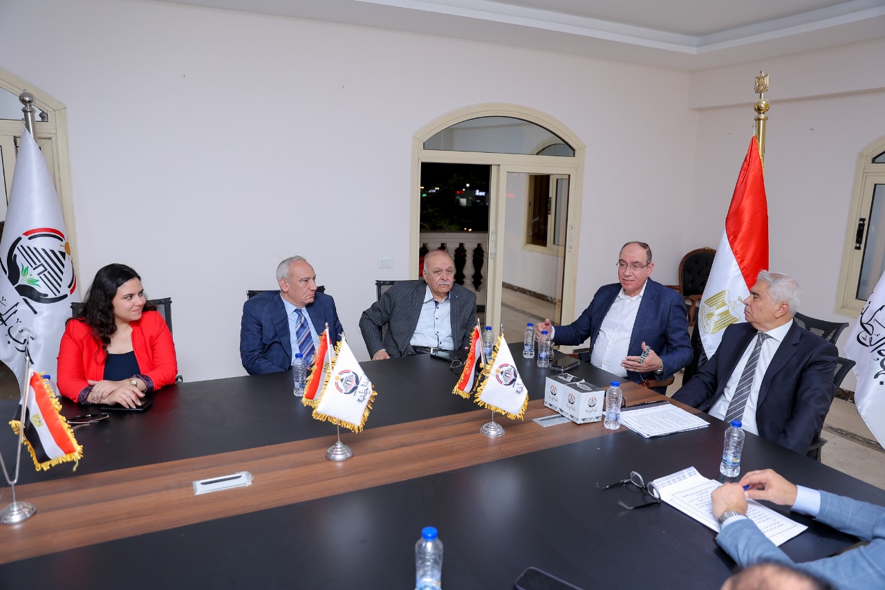 2d161ad8-4b60-4ccd-8f56-937303c07590