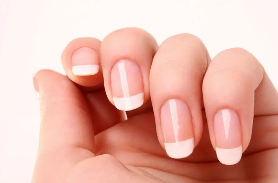 تطويل الأظافر