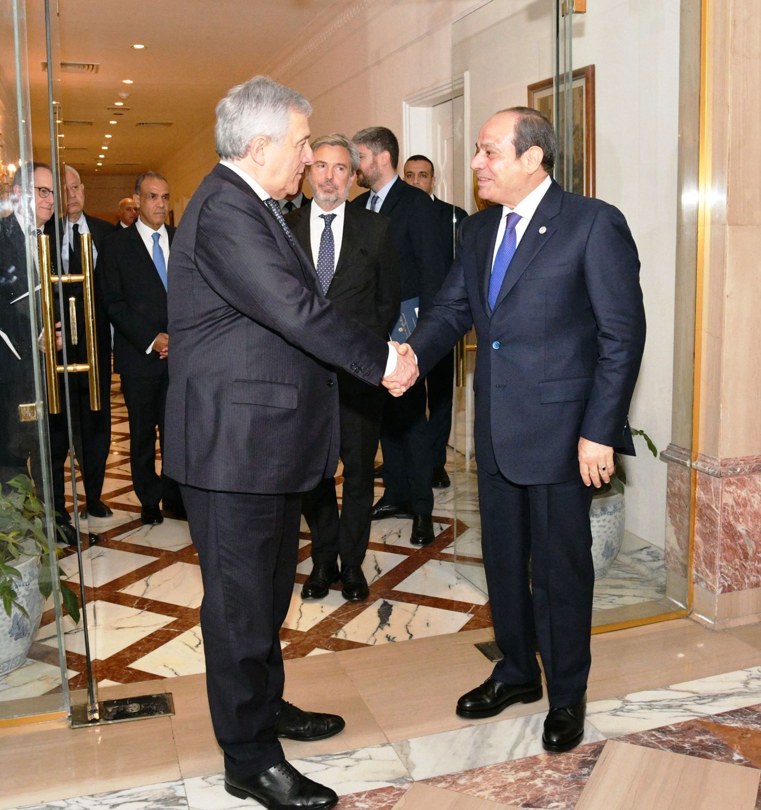 السيسى ورئيس وزراء ايطاليا (1)
