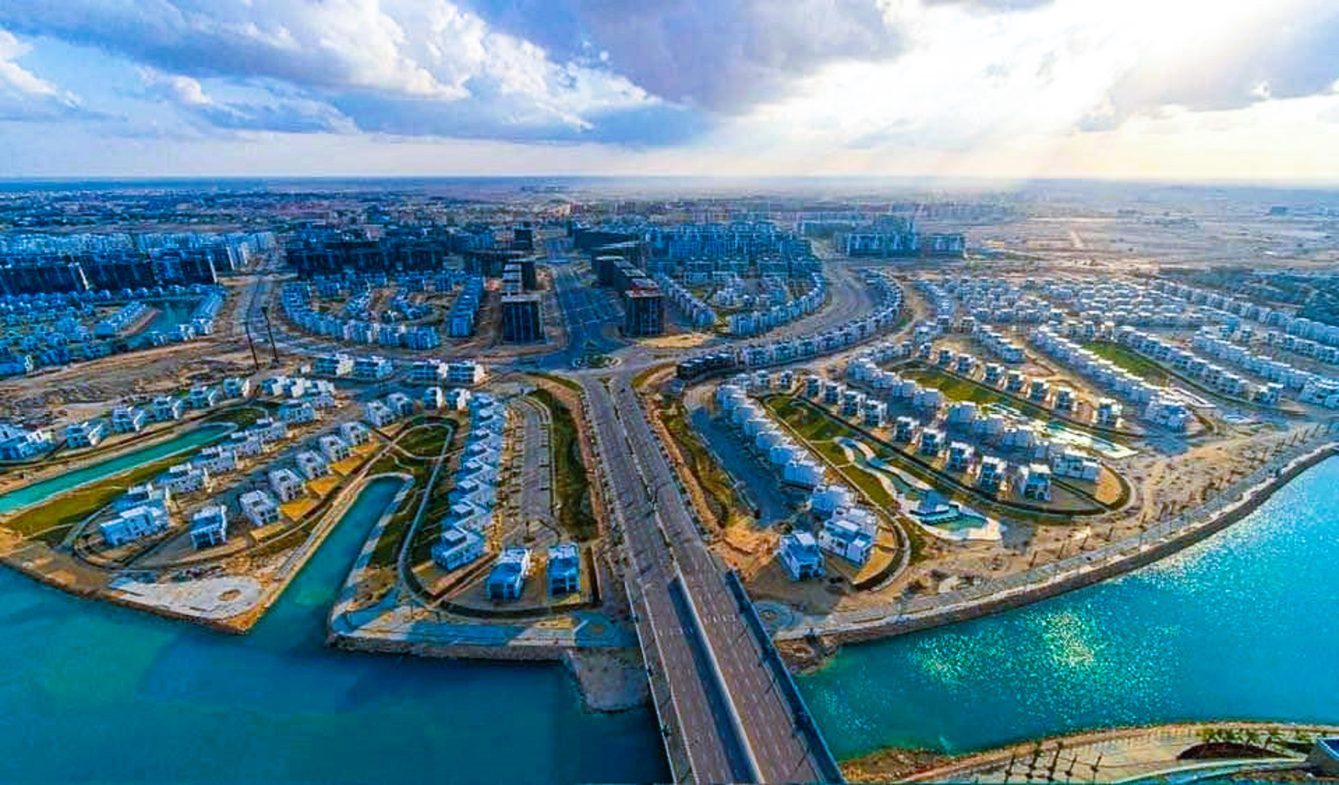 روعة المكان ودقة التخطيط والتنفيذ - العلمين الجديدة روعة المكان ودقة التخطيط والتنفيذ - العلمين الجديدة