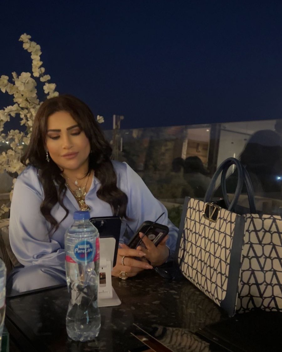 الفنانة بدرية طلبة