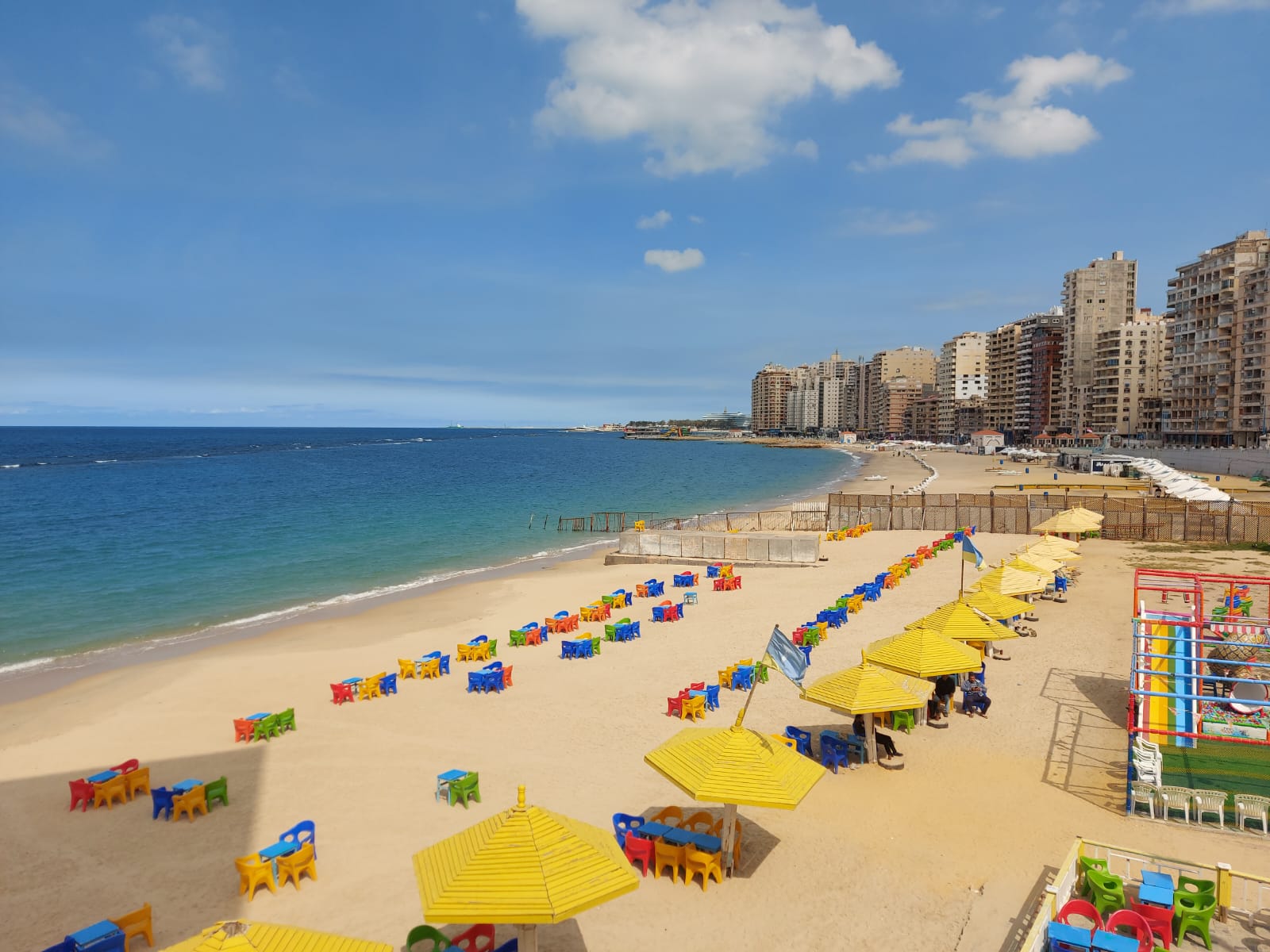 استعدادات الشواطئ