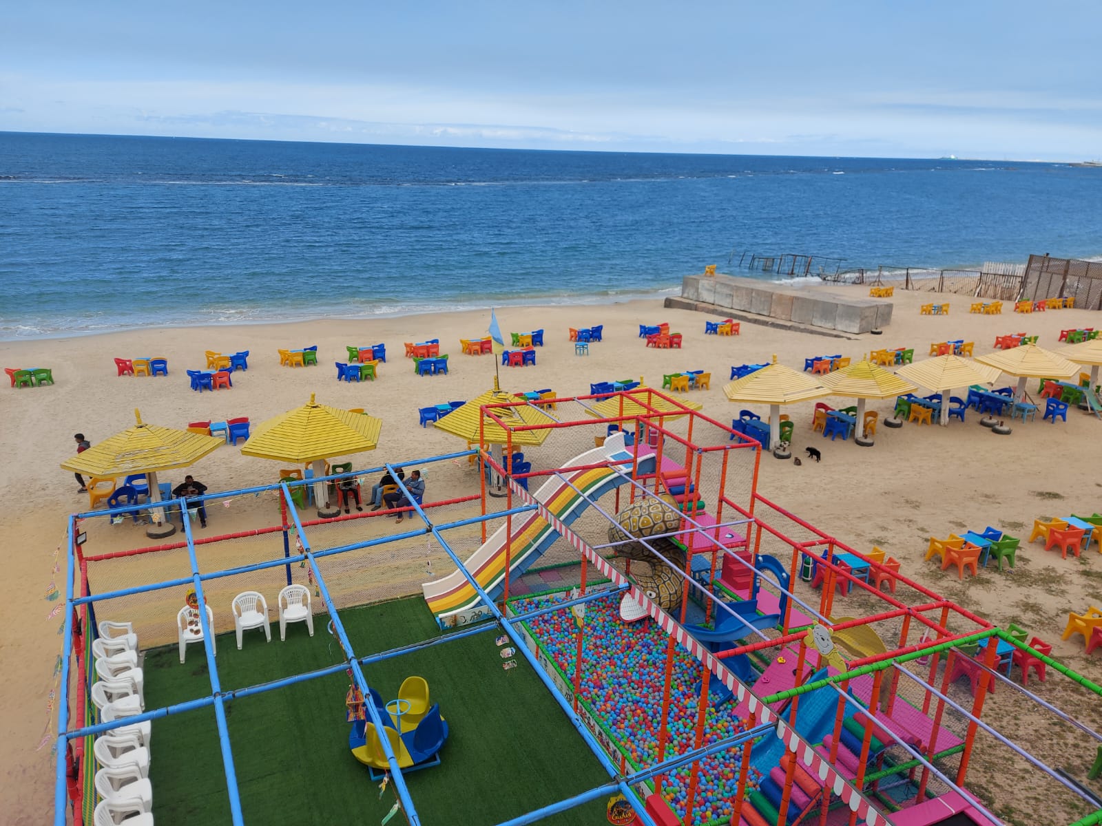 استعدادات الشواطئ لموسم المصيف