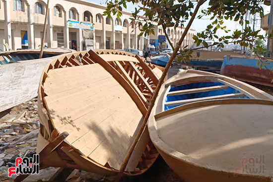 مراكب-مجلفنة-قبل-الدهان مراكب-مجلفنة-قبل-الدهان