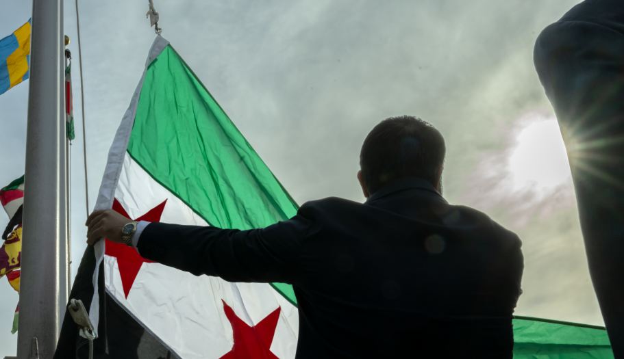 الشيباني يرفع العلم