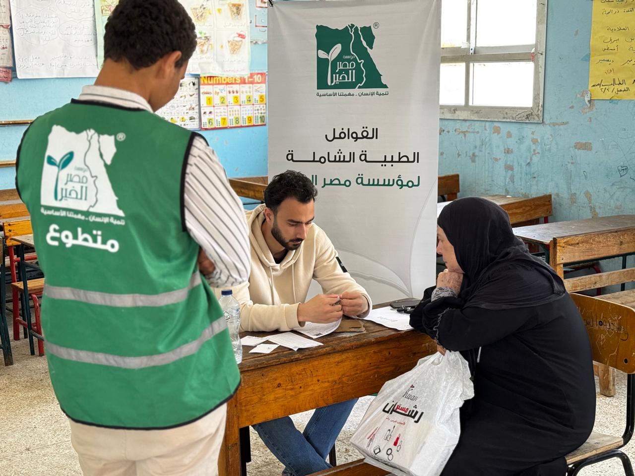 جانب من القافلة جانب من القافلة