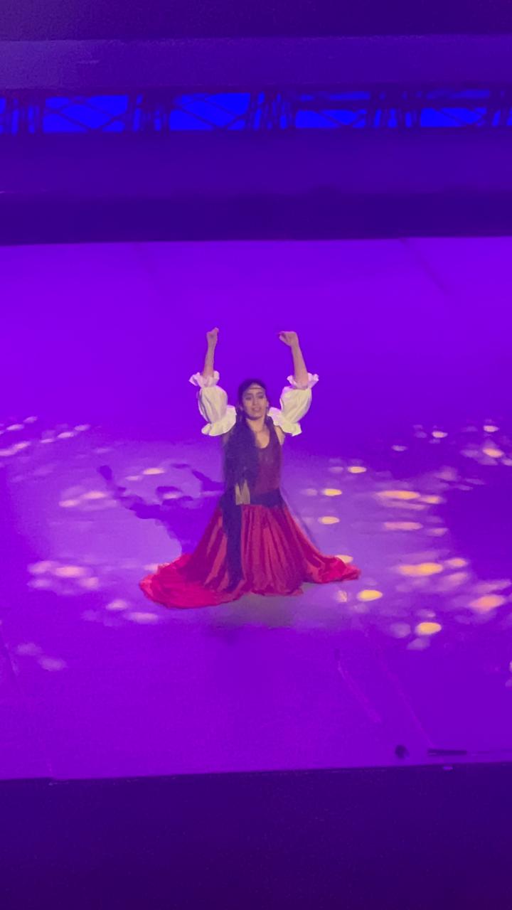عرض