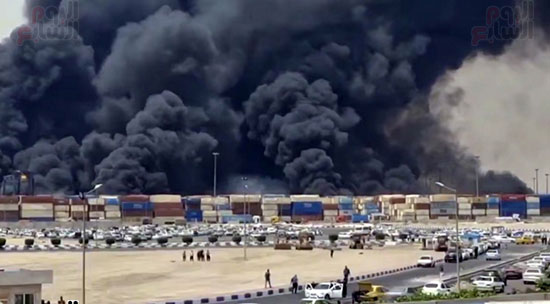 انفجار في ميناء رجائي بمدينة بندر عباس جنوب إيران انفجار في ميناء رجائي بمدينة بندر عباس جنوب إيران