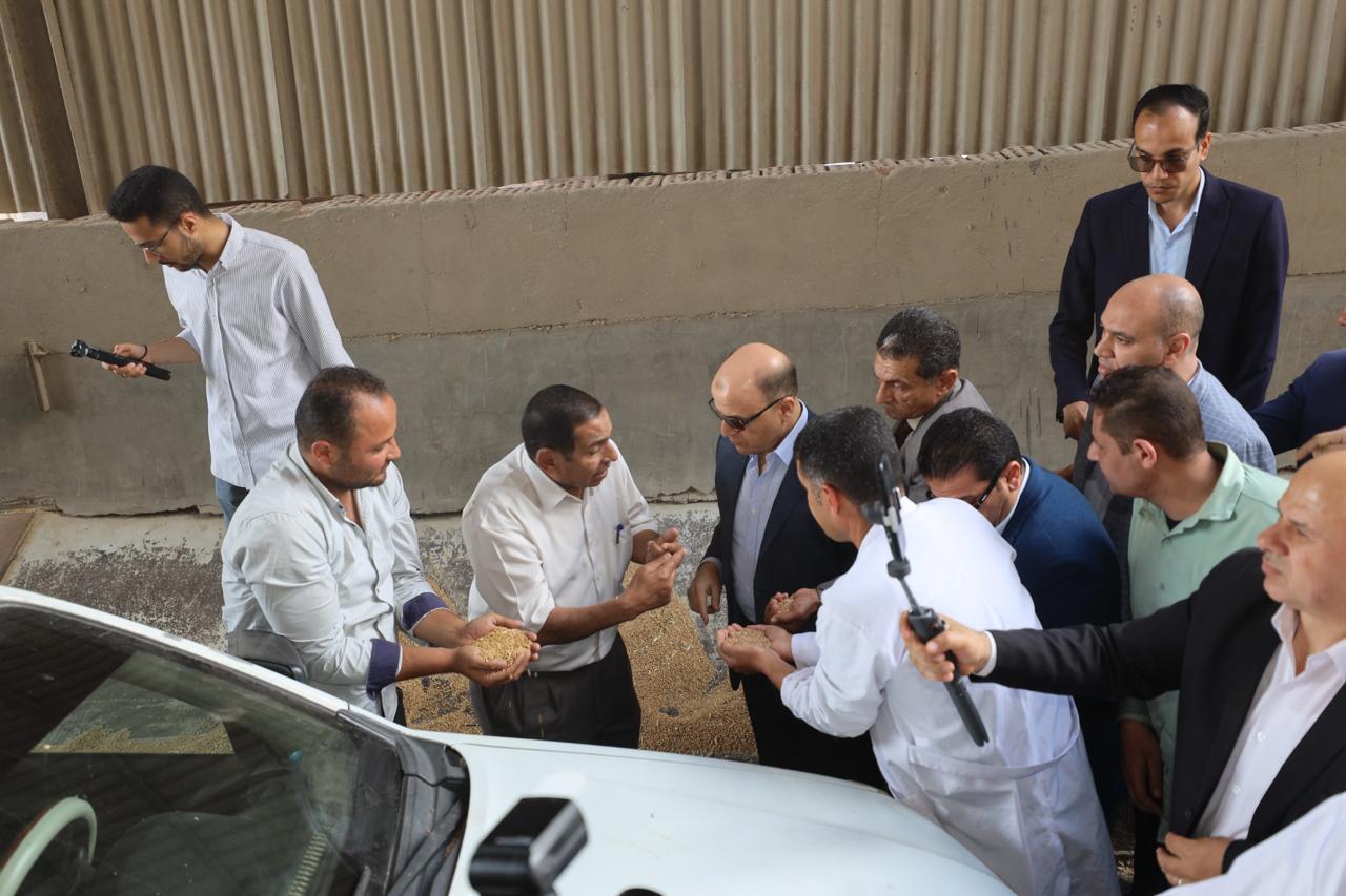 تفريغ القمح بالصوامع تفريغ القمح بالصوامع