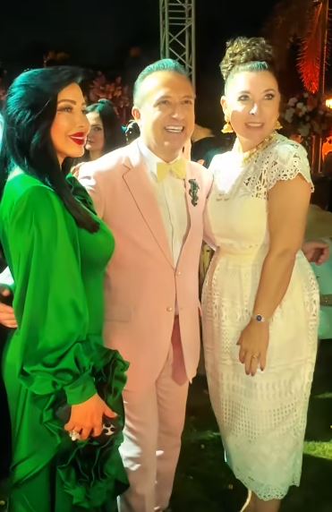 شريف مدكور وسط انوشكا و سهير جودة