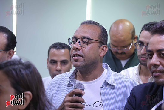 صحفيو اليوم السابع يجددون دعمهم للزميل محمد السيد الشاذلى بانتخابات الصحفيين (41)