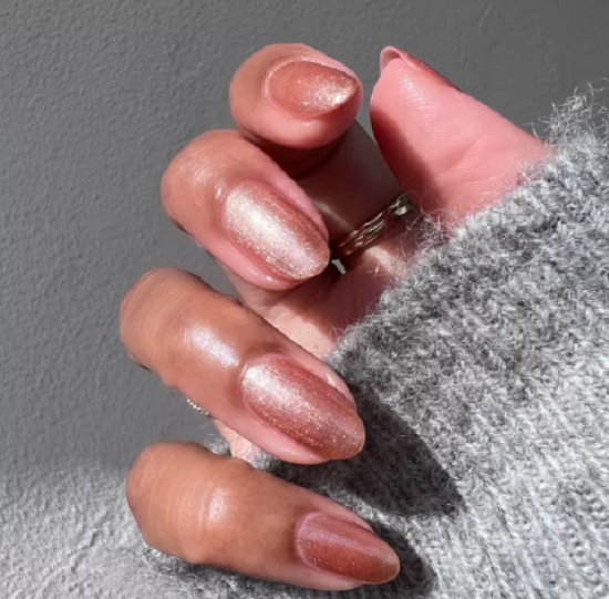 مانيكير لامع