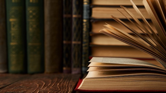 تنظيف الكتب