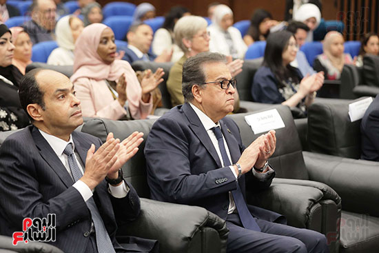 مؤتمر وزير الصحة (13)