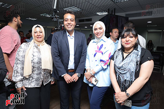 صحفيو اليوم السابع يجددون دعمهم للزميل محمد السيد الشاذلى بانتخابات الصحفيين (44)
