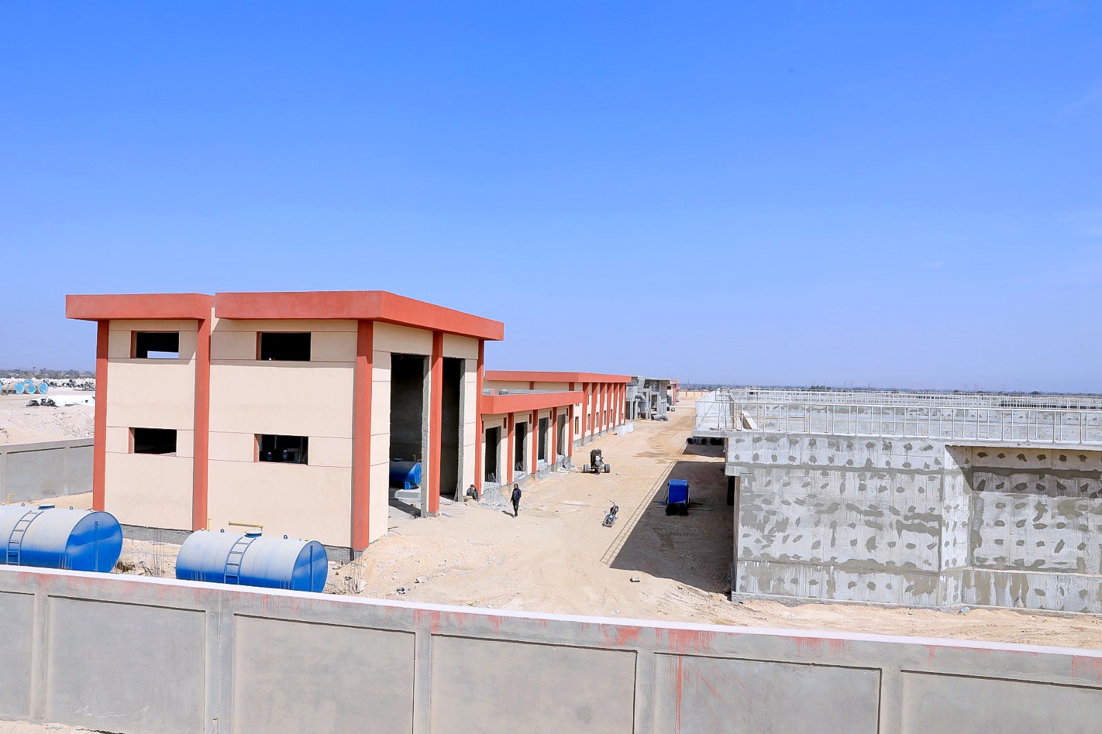مشروعات عملاقة على أرض المحافظة