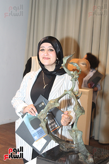 الفنانة نهيلة النويسي الفنانة نهيلة النويسي